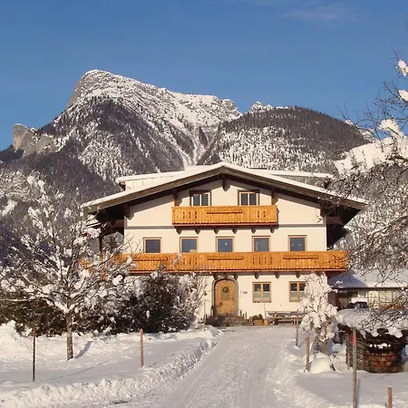 Zenauerhof Apartmán *