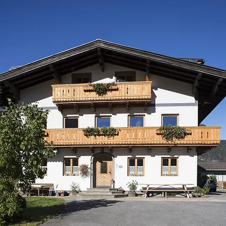 Zenauerhof Apartmán *