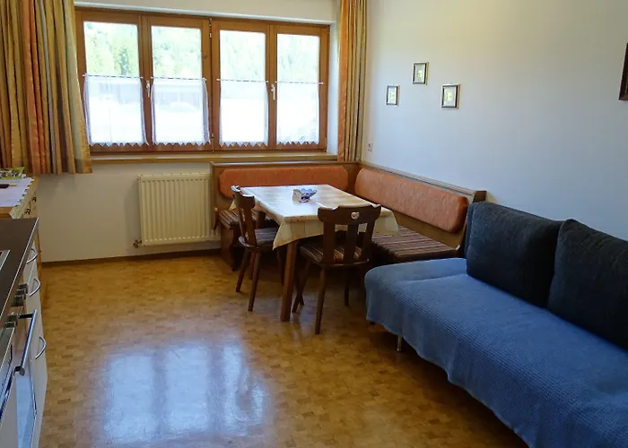 Lägenhet Zenauerhof