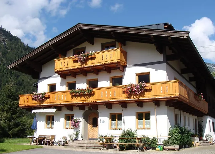 Zenauerhof Апартаменты *